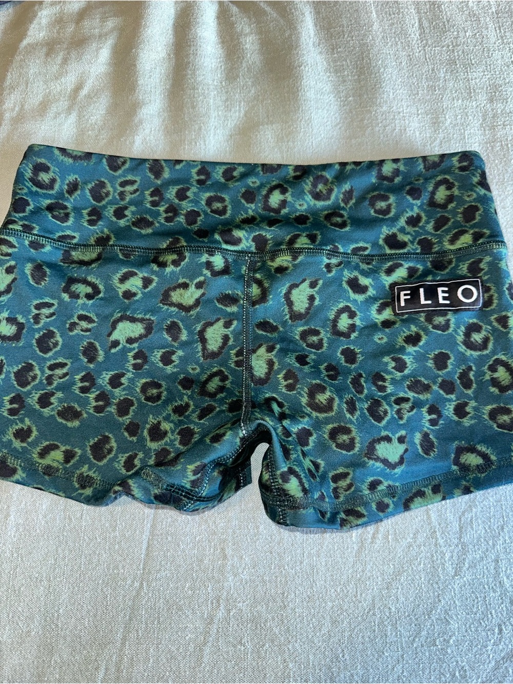 FLEO Night Leopard 🐆 🖤 - Picture 2 of 3